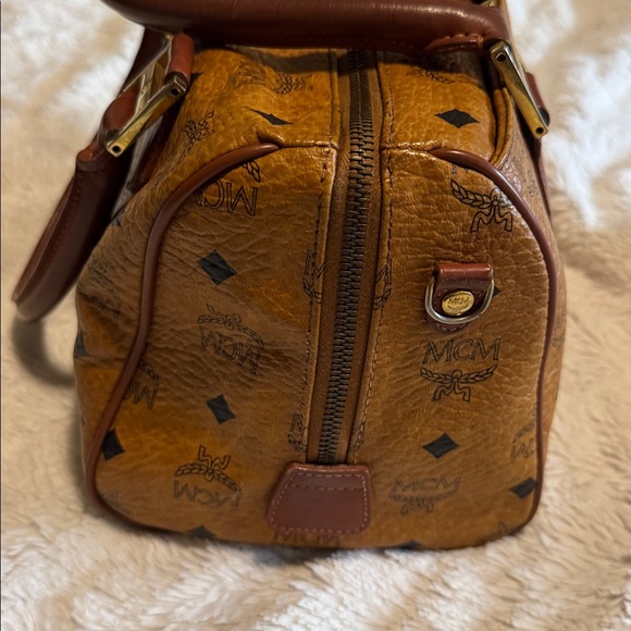 MCM Visetos Cognac Boston Bag with Gold Accents - Made in Italy - GUC - Picture 6 of 12